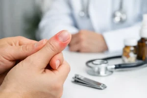 ¿Por qué duele una uña? Causas y cuándo actuar